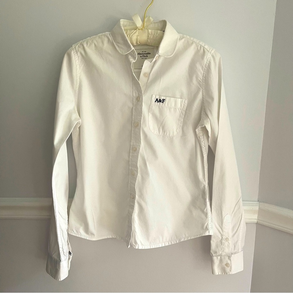 Abercrombie & Fitch button up shirt women’s size S